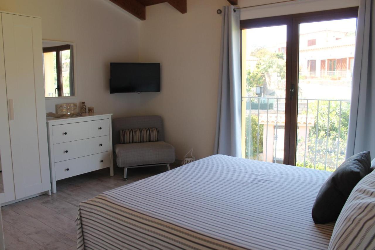לה מדלנה B&B U Punenti מראה חיצוני תמונה